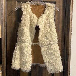 Hollister Womens Faux Fur Vest - White